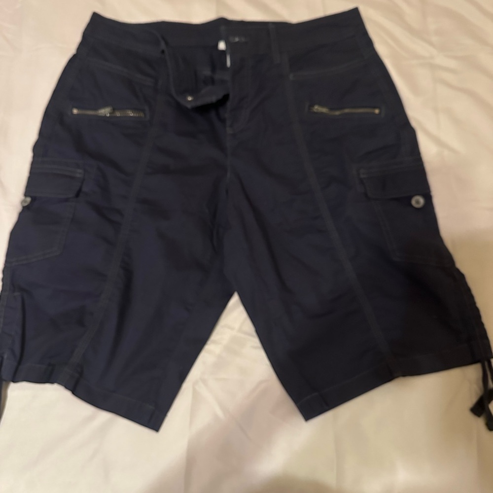 Style & Co - Zippered‎ Cargo Shorts. Size 10. Dark bleu. NWOT
